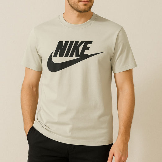 Nike Men's Regular Fit T-Shirt